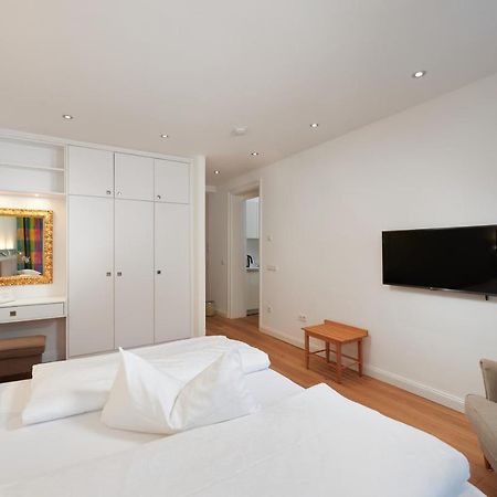 35Qm Deluxe Apartment Suites Im Stil Design Hotel Vosteen Naehe Der Kaiserburg ニュルンベルク エクステリア 写真